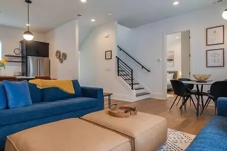 Taylor Haus II - Rooftop Retreat Near Dt Nashville 0*,  Stany Zjednoczone Ameryki